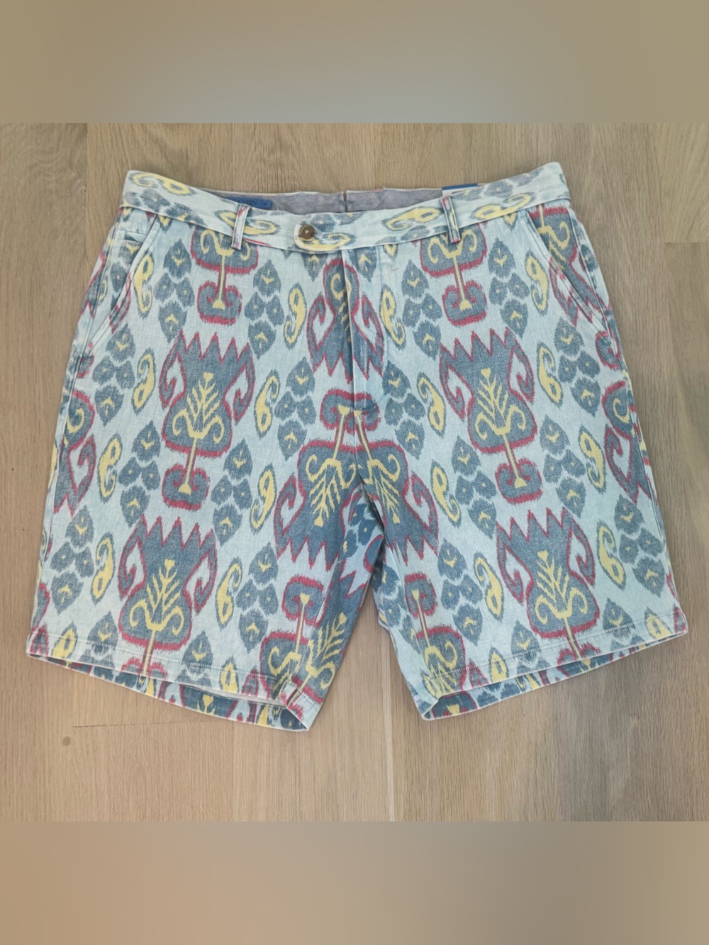 NWT J. MCLAUGHLIN Men’s Oliver Printed Shorts - Size 36